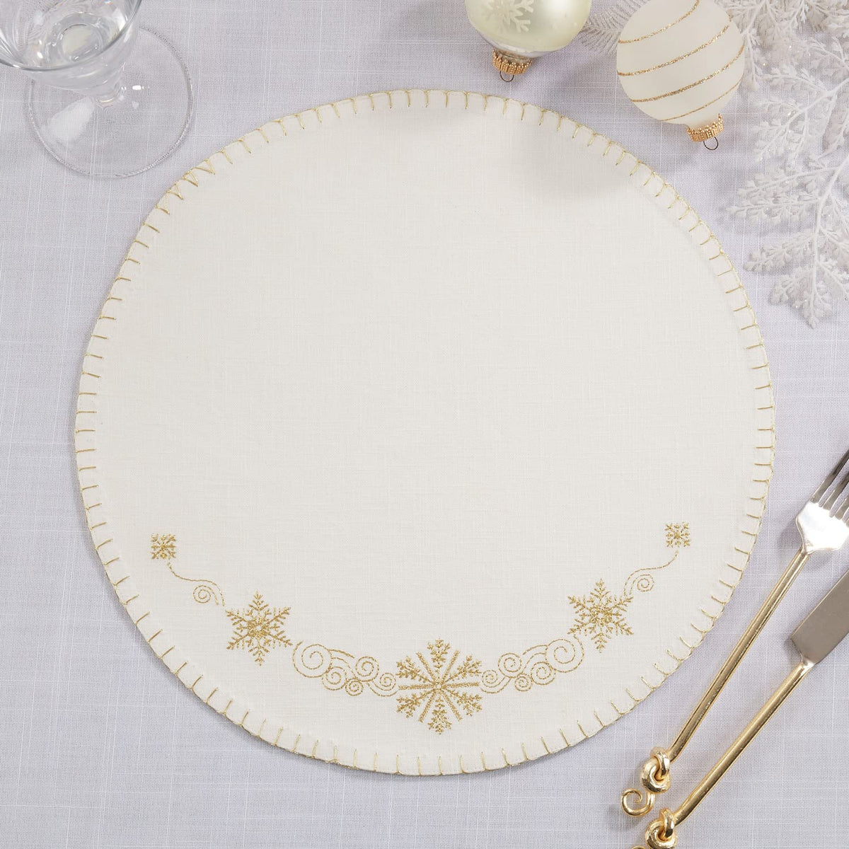 Christmas Collection Embroidered Design Placemats 14" Round, Set of 4 - Festive Table Mats for Christmas, Winter Holidays, Home Décor, Banquet, Family Gathering, Special Occasion
