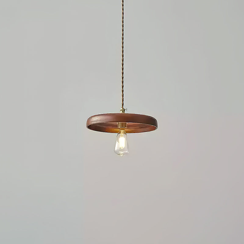The Edora Pendant