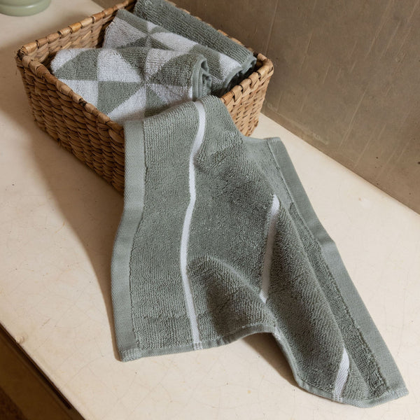 The Deia Towel